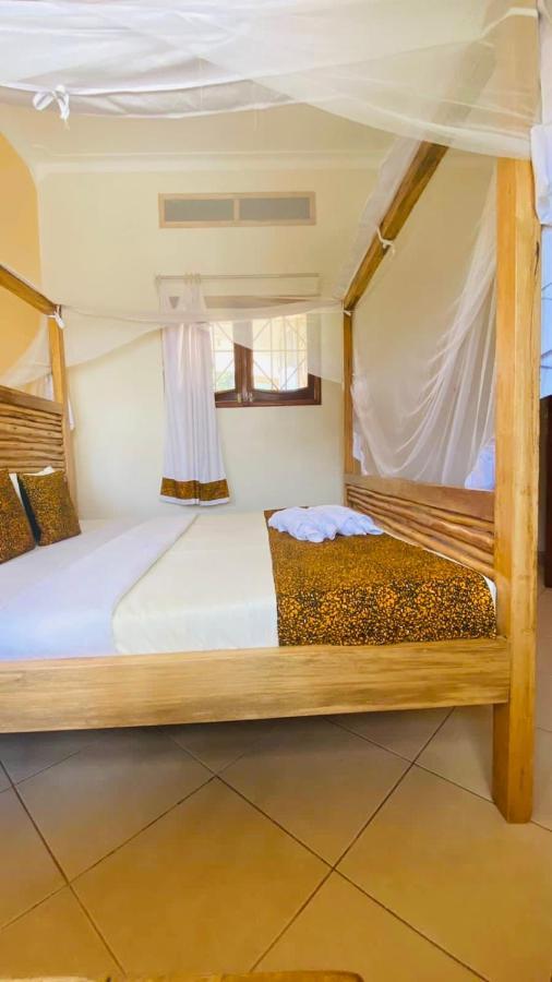 Buutu Nest Bed and Breakfast Jinja Eksteriør billede