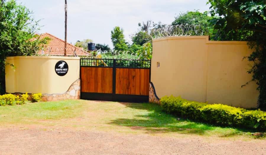 Buutu Nest Bed and Breakfast Jinja Eksteriør billede